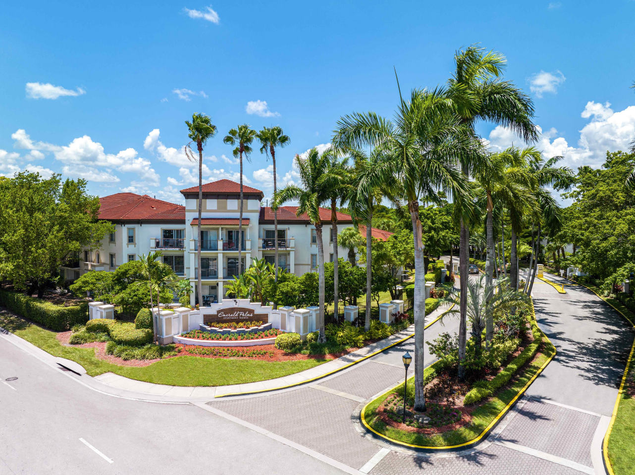 Emerald Palms Image 18