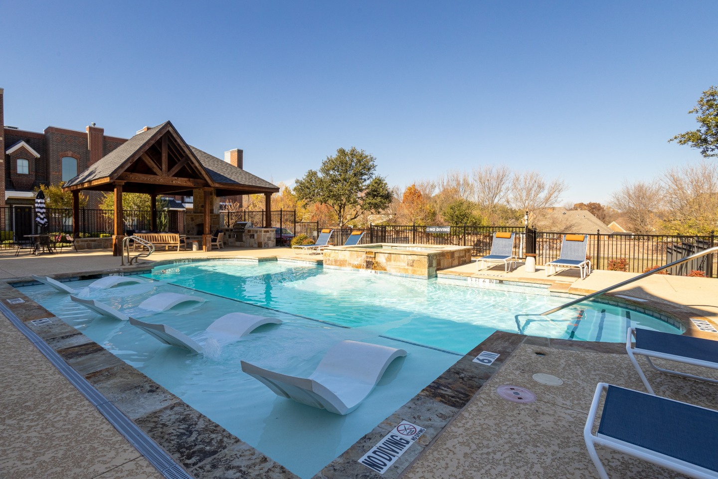 Varia at Highland Village Image 19