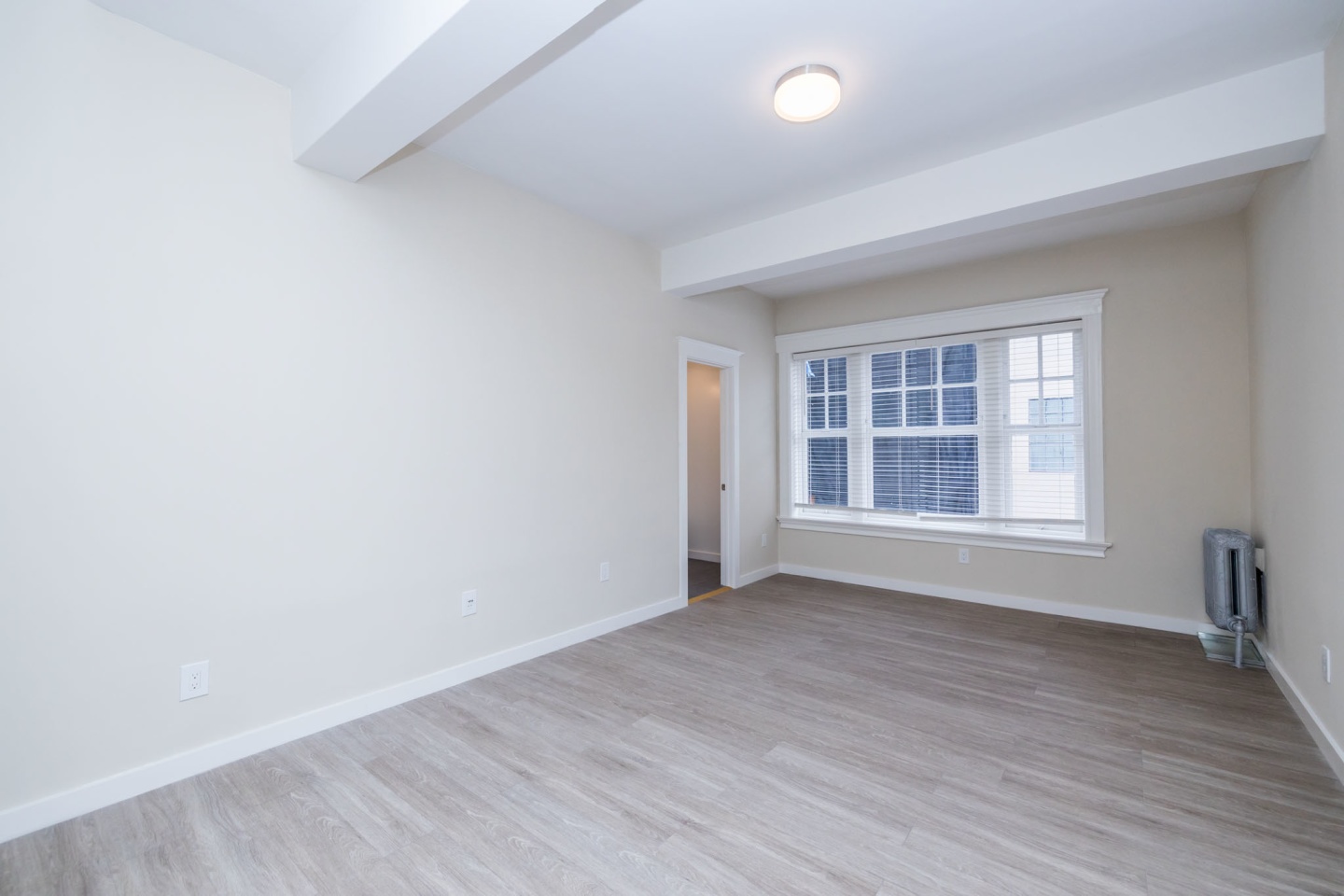 990 Geary Image 29