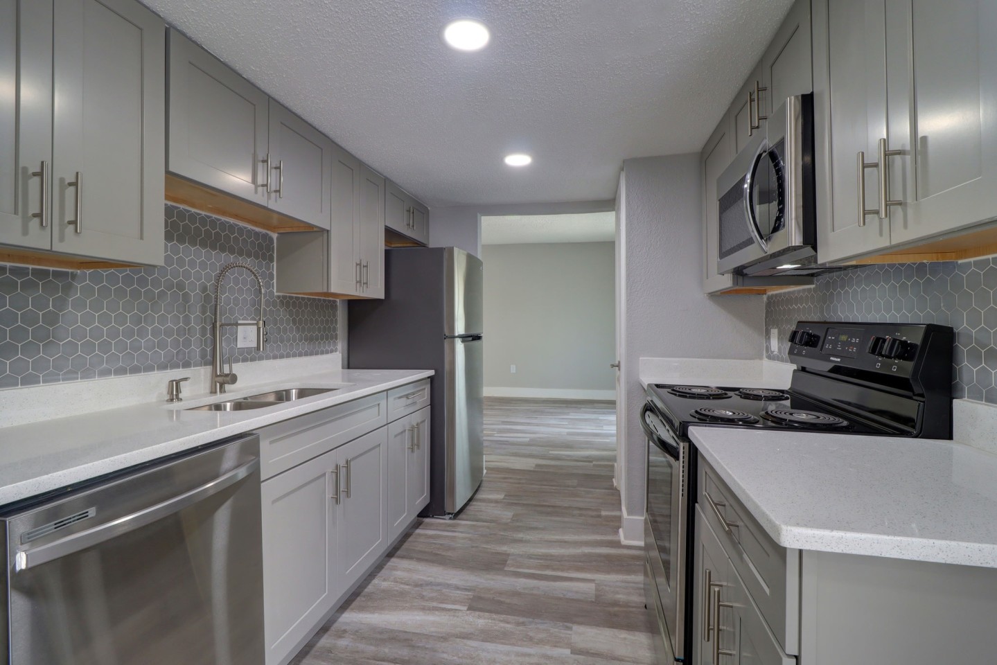 The River Pointe Image 60