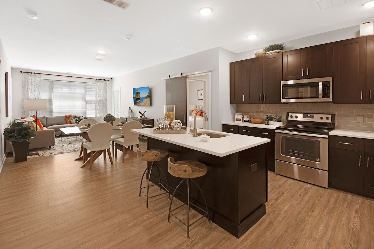 Woodmont Townsquare Image 13