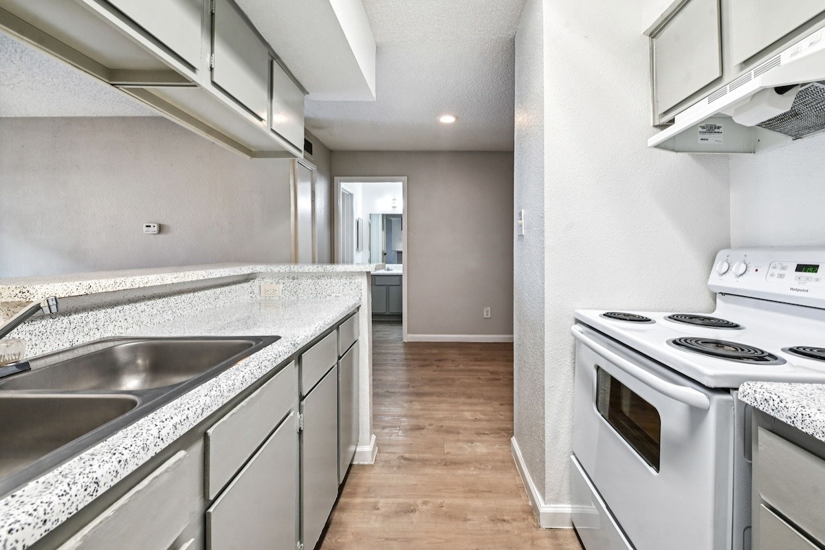 Pine Creek Apartments Image 76