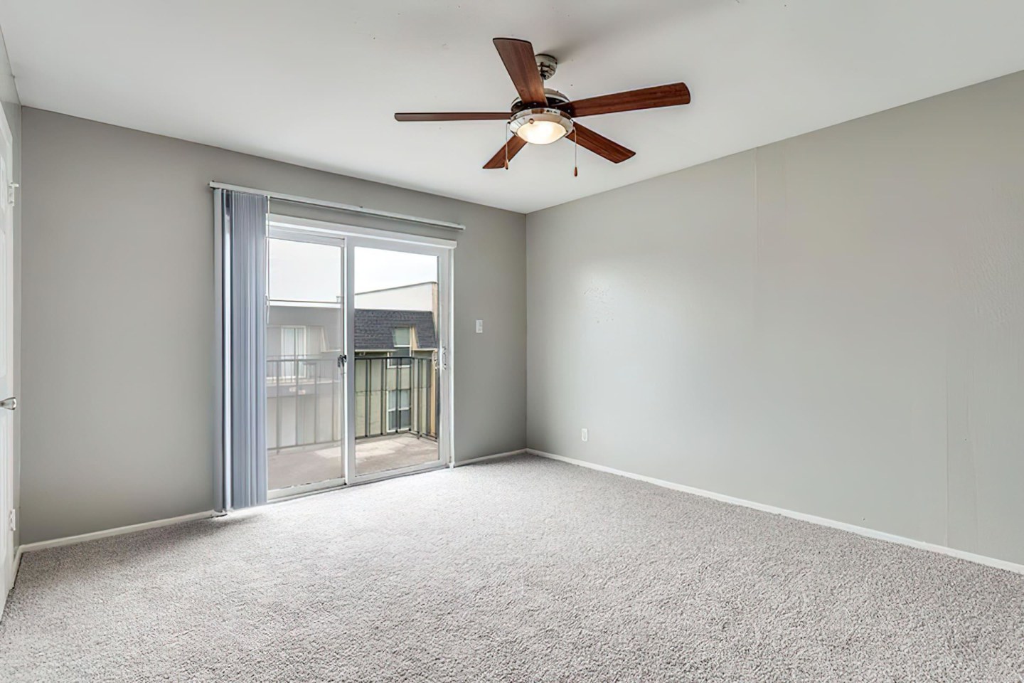 Fleetwood Apartment Homes Image 37