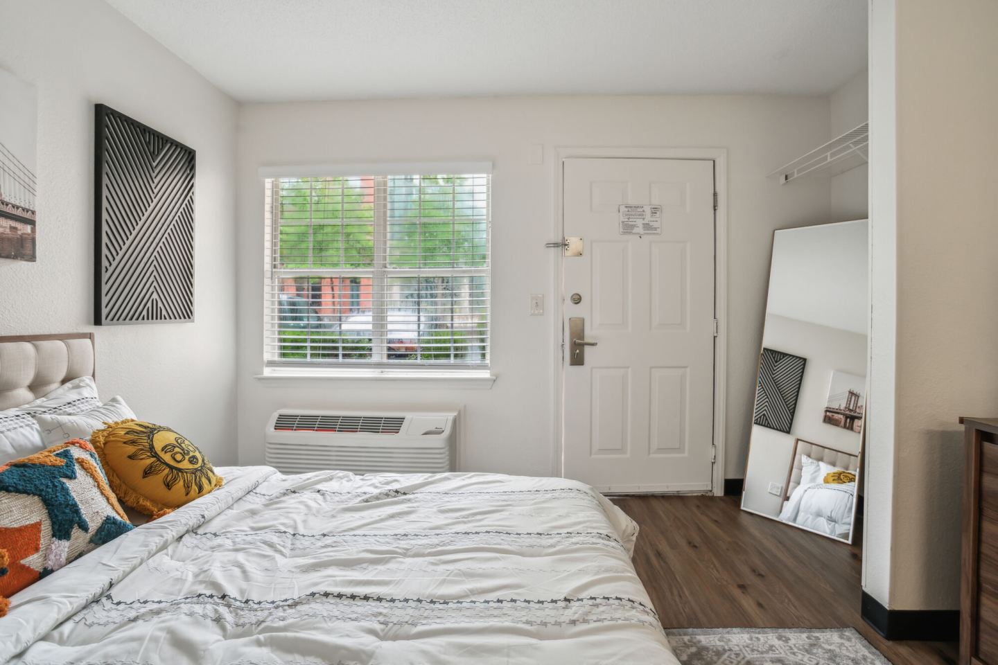 Vivo Living Forrest Hills Image 1