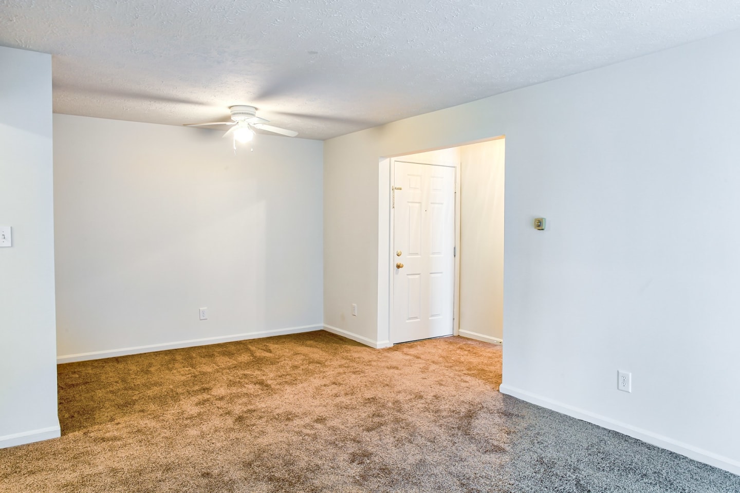 Mission Hills Village Image 12