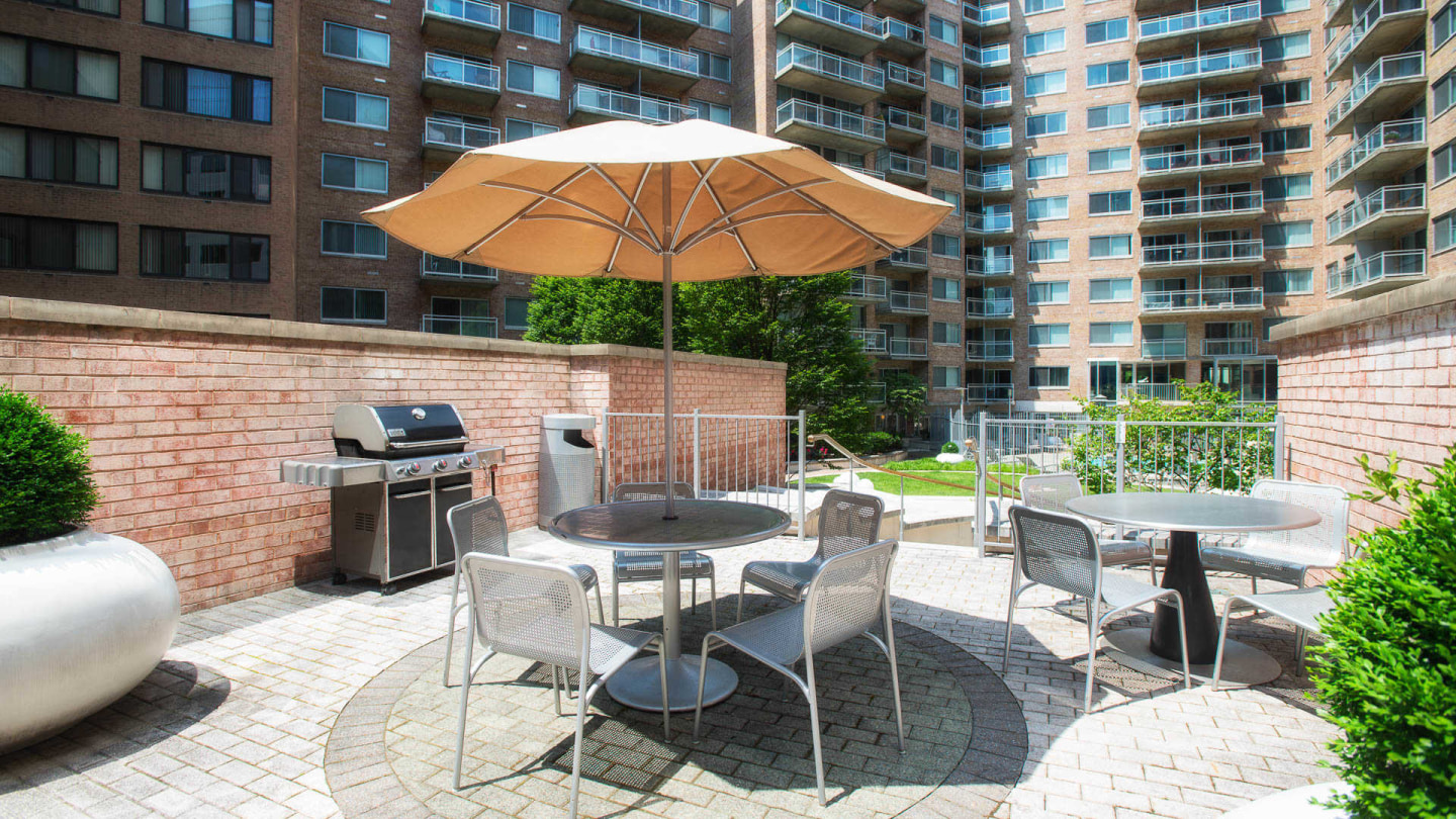 The Flats at Dupont Circle Image 35