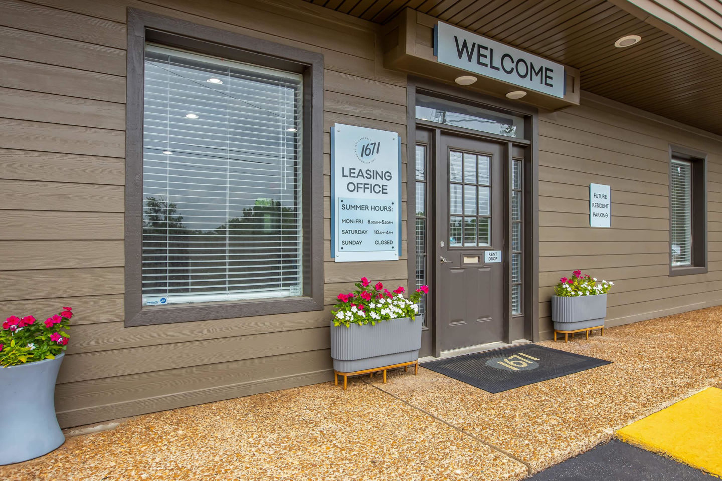The Residences at 1671 Campbell Image 18