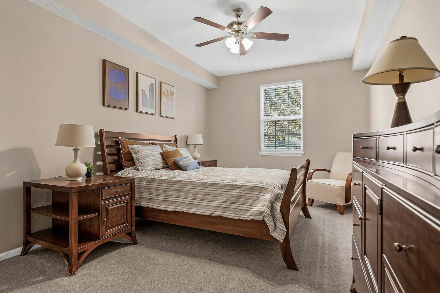 Marble Cliff Commons Image 3