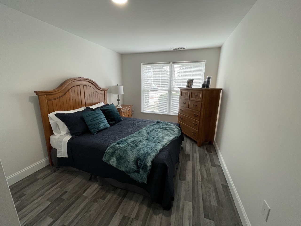 Hollis Commons Image 10