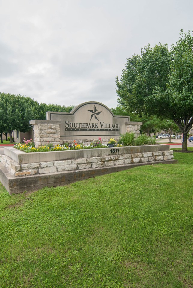 Southpark Village Image 1