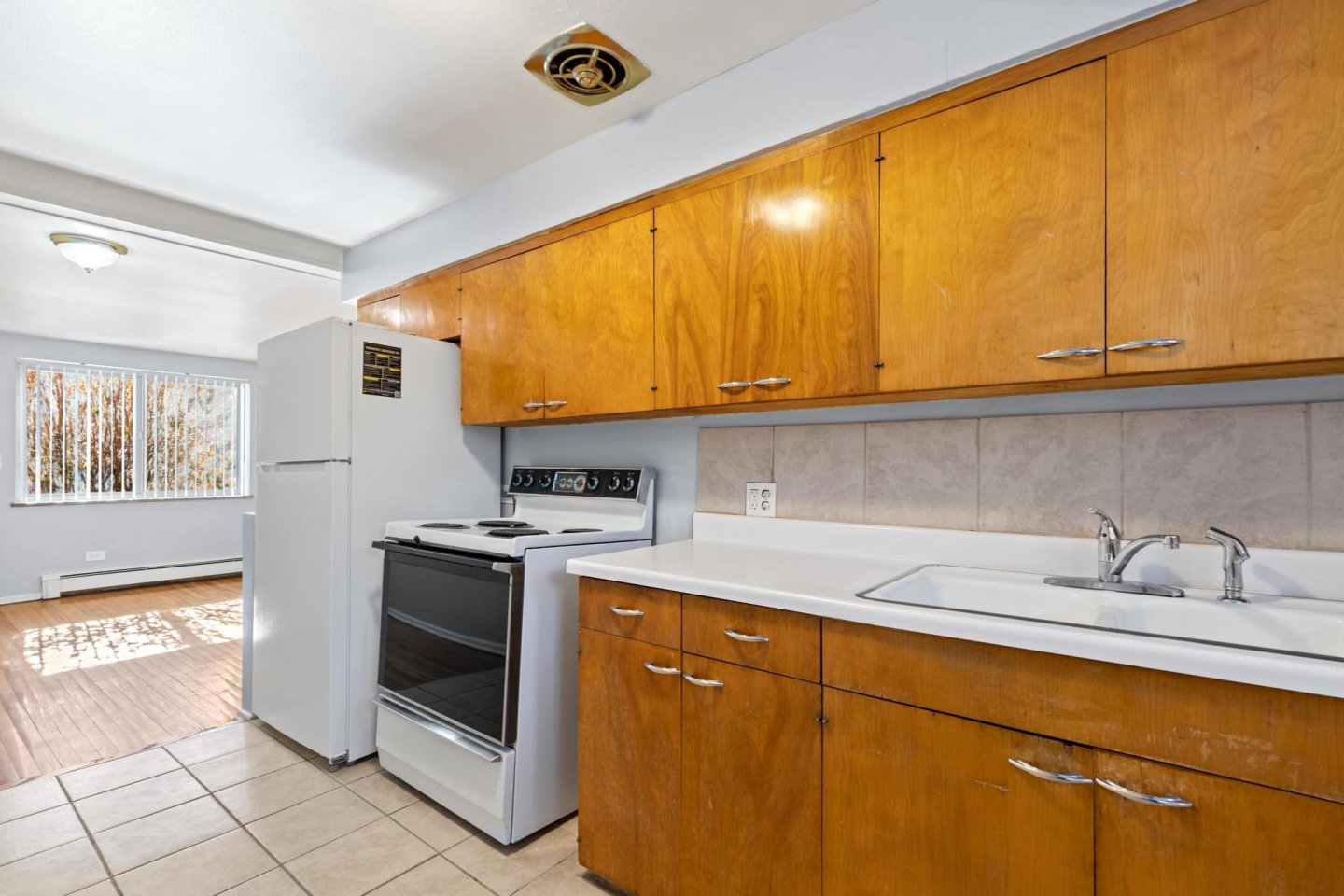 1557 S Ash Street Image 9