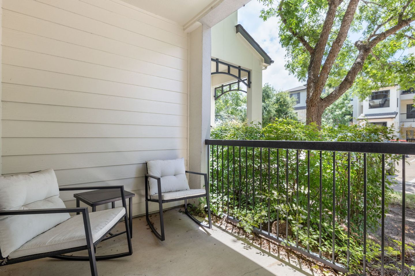 Lantana Hills Image 25