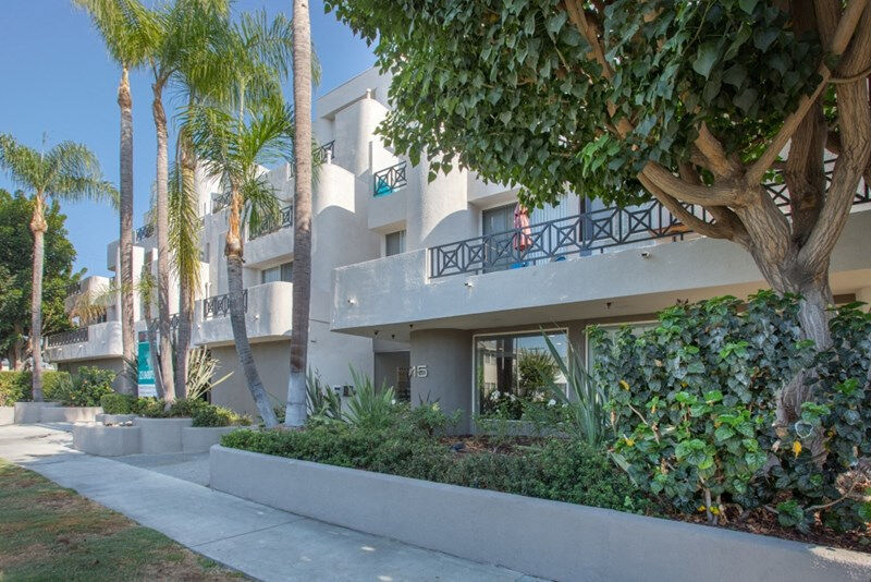 5015 Clinton Apartments Image 18