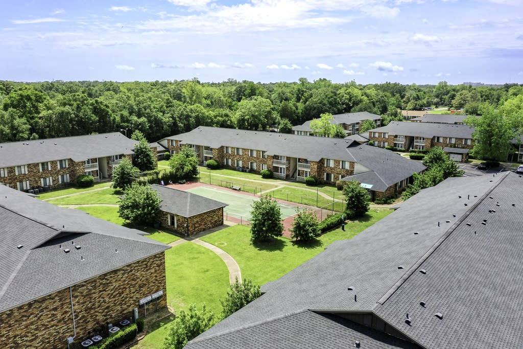 Briarwood Condominiums Image 18