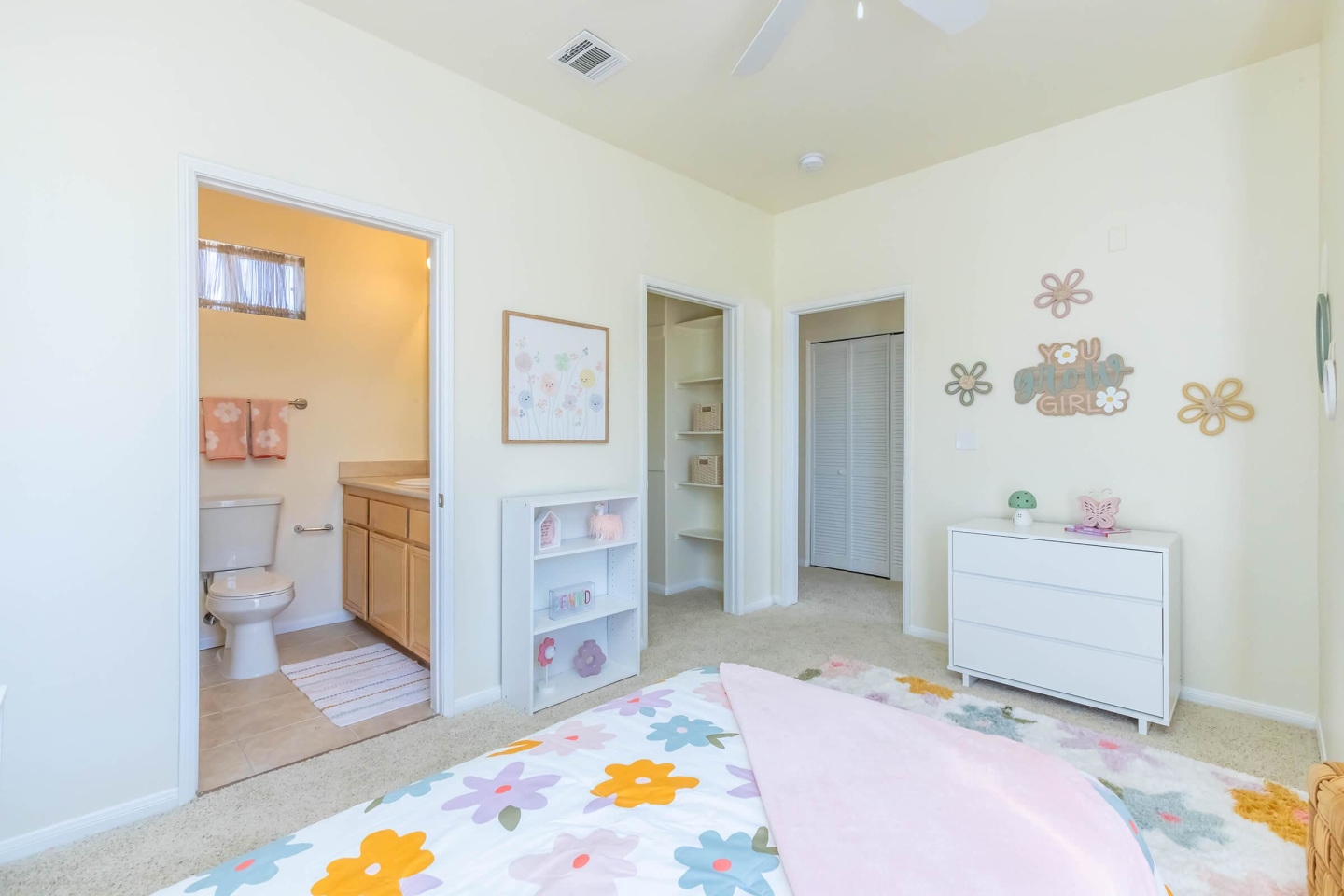 Colony Townhomes Image 33