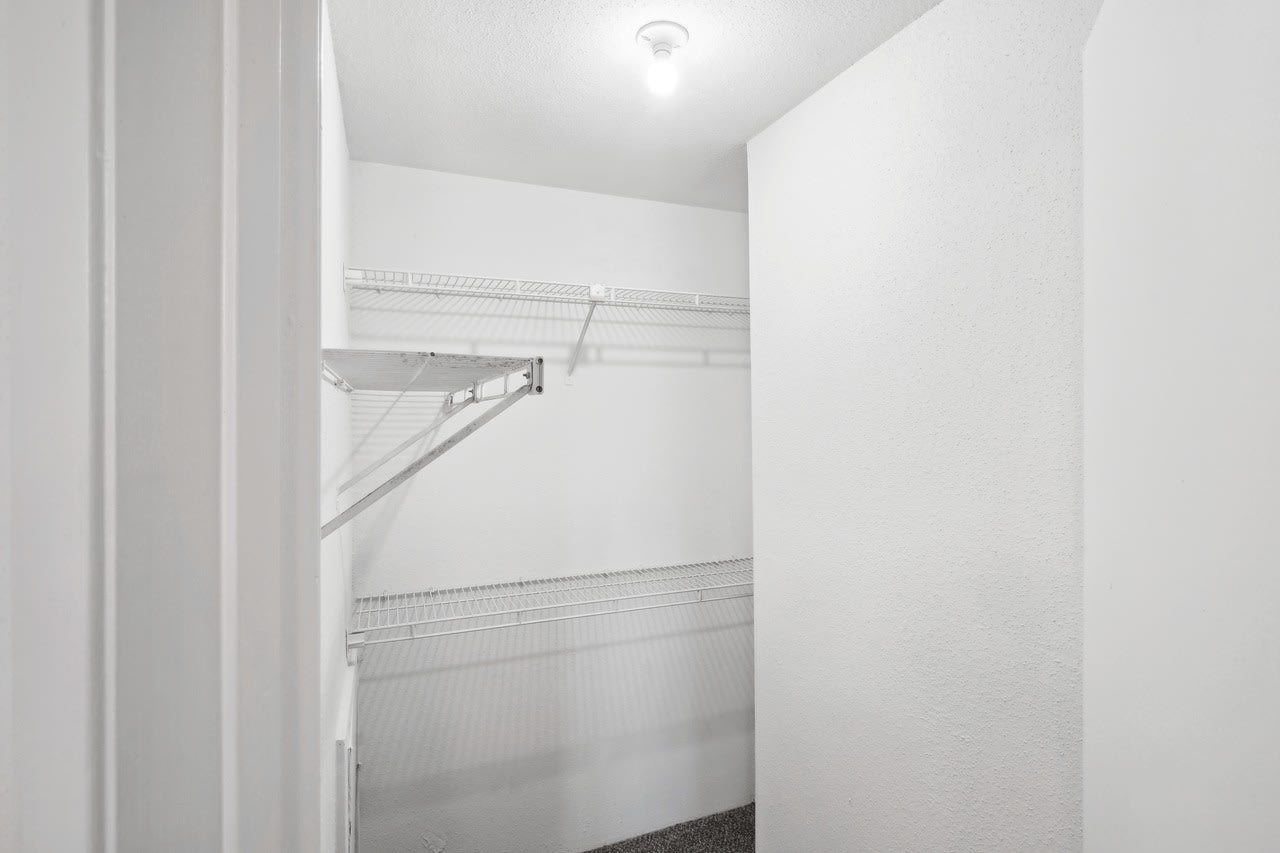 The Gardens Apartments Image 26