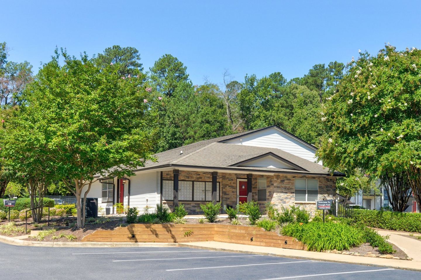 Triangle Park Apartments Image 1