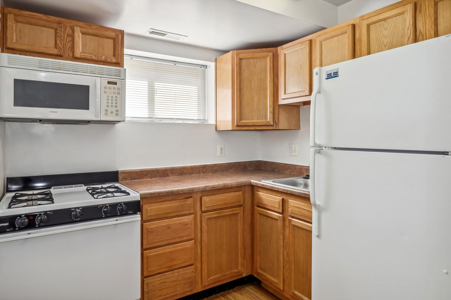 Barclay Square Apartments Image 8