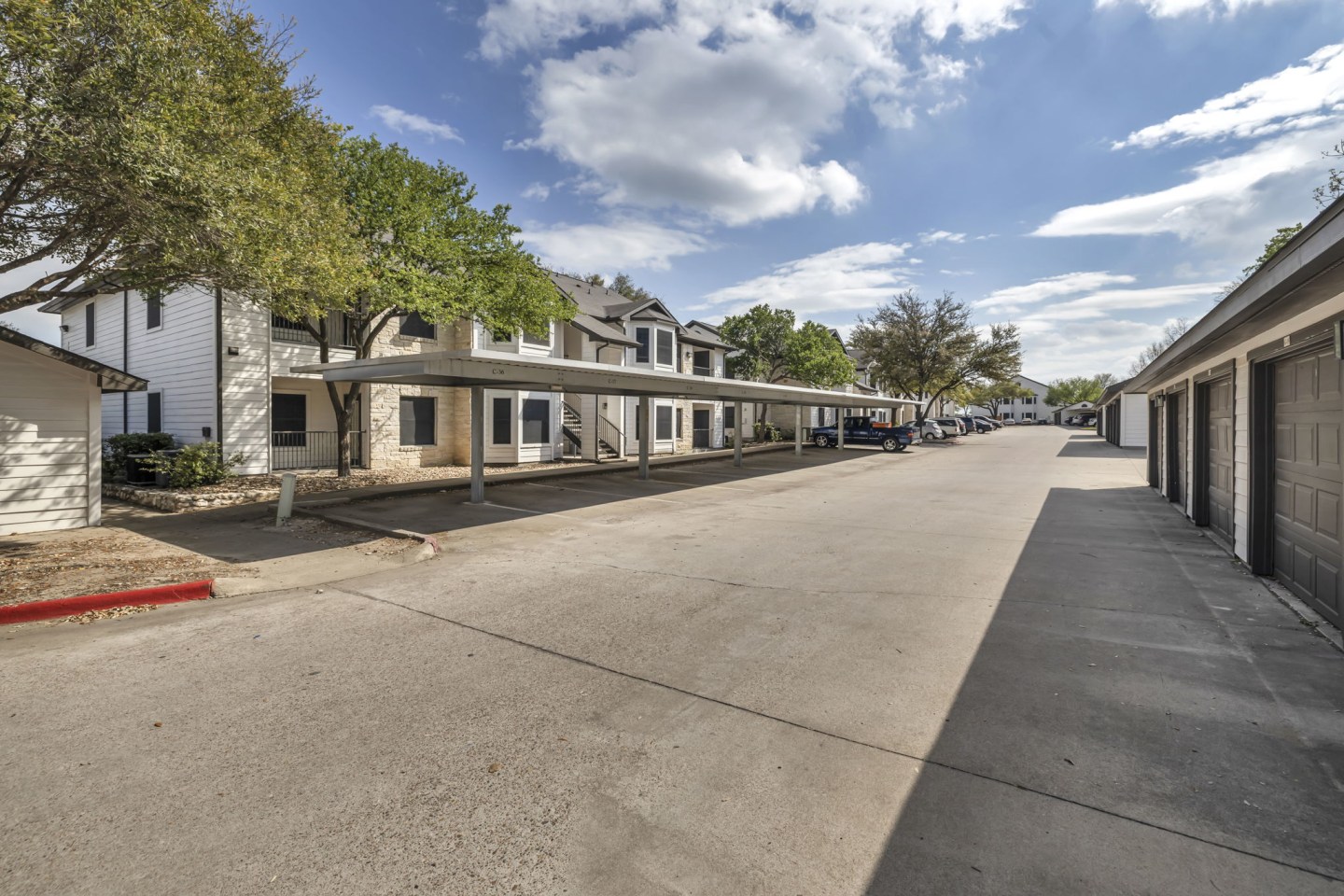 SoCo Apartments Image 8