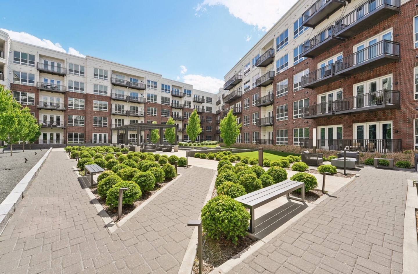 Xenia Apartments Image 3