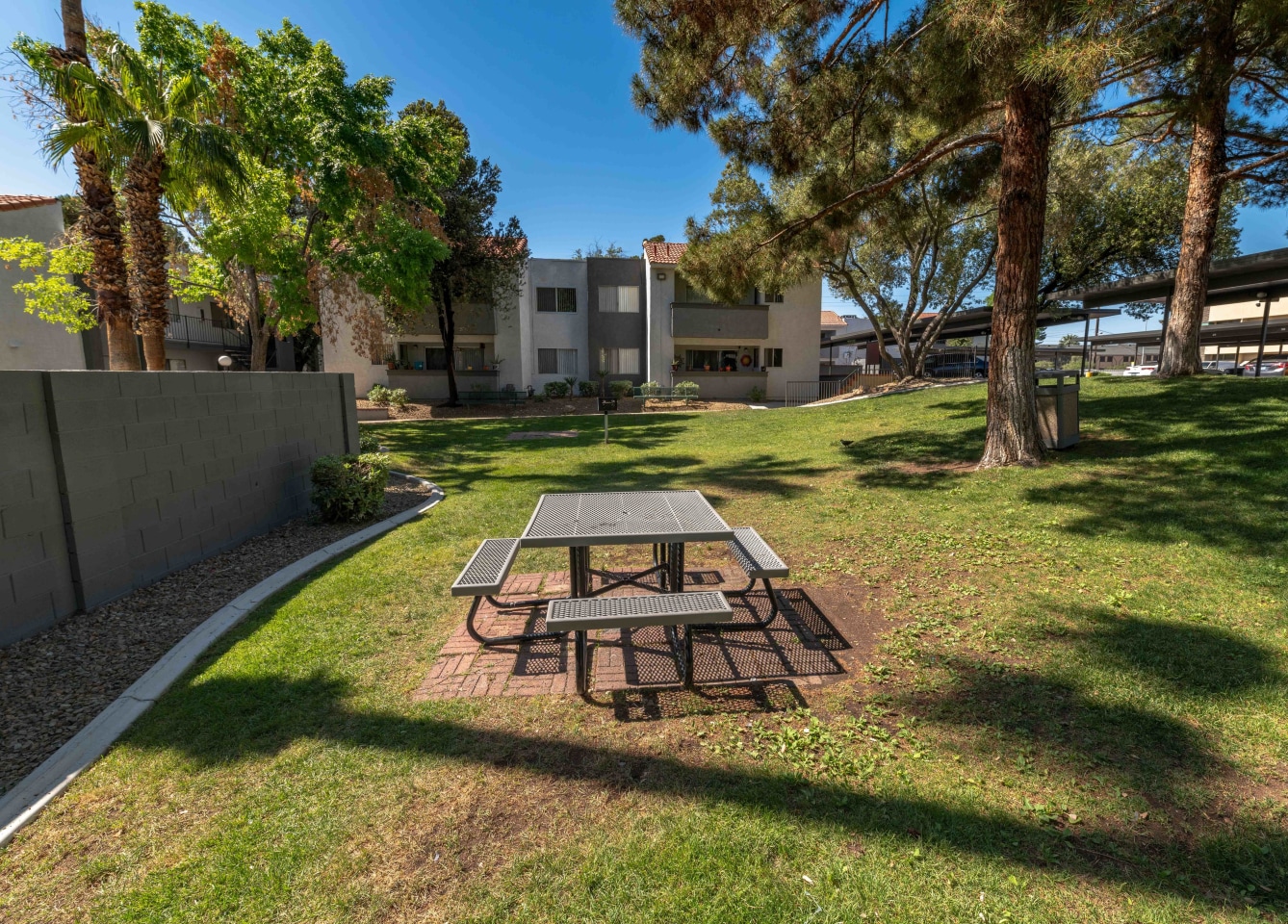 Villa Del Sol Apartments Image 9