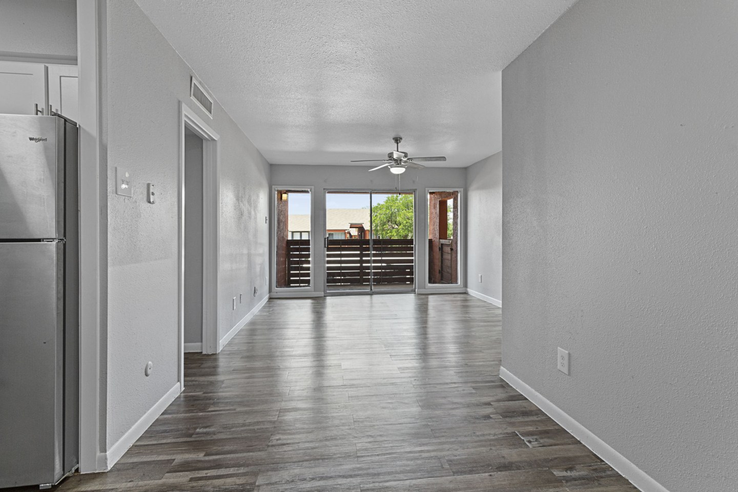 Aria Residences Image 17