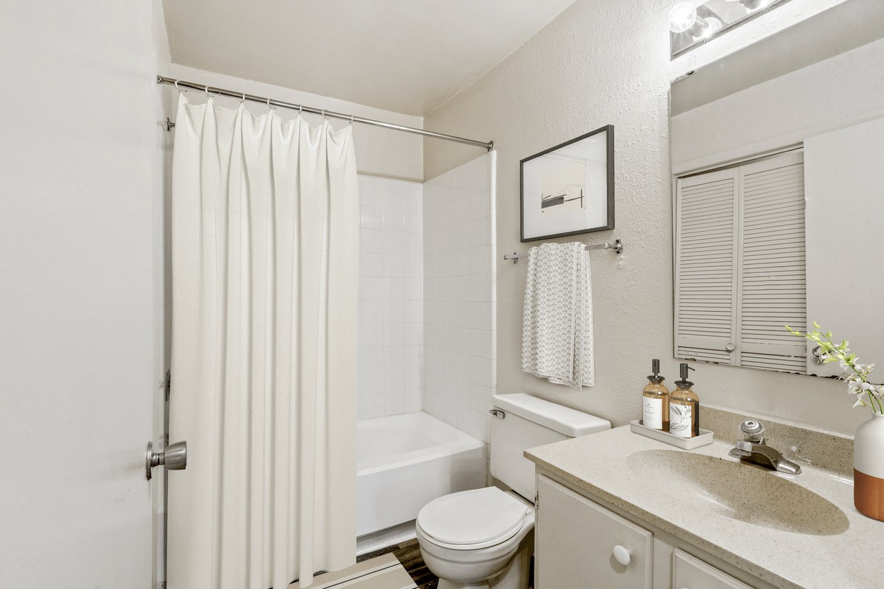 Eastchester Ridge Image 42