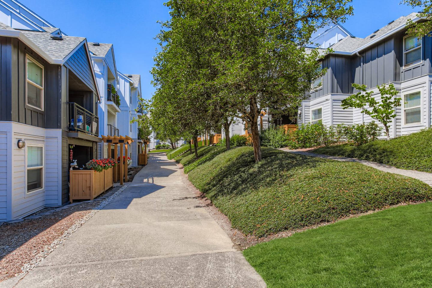 Sunnyside Village Image 29