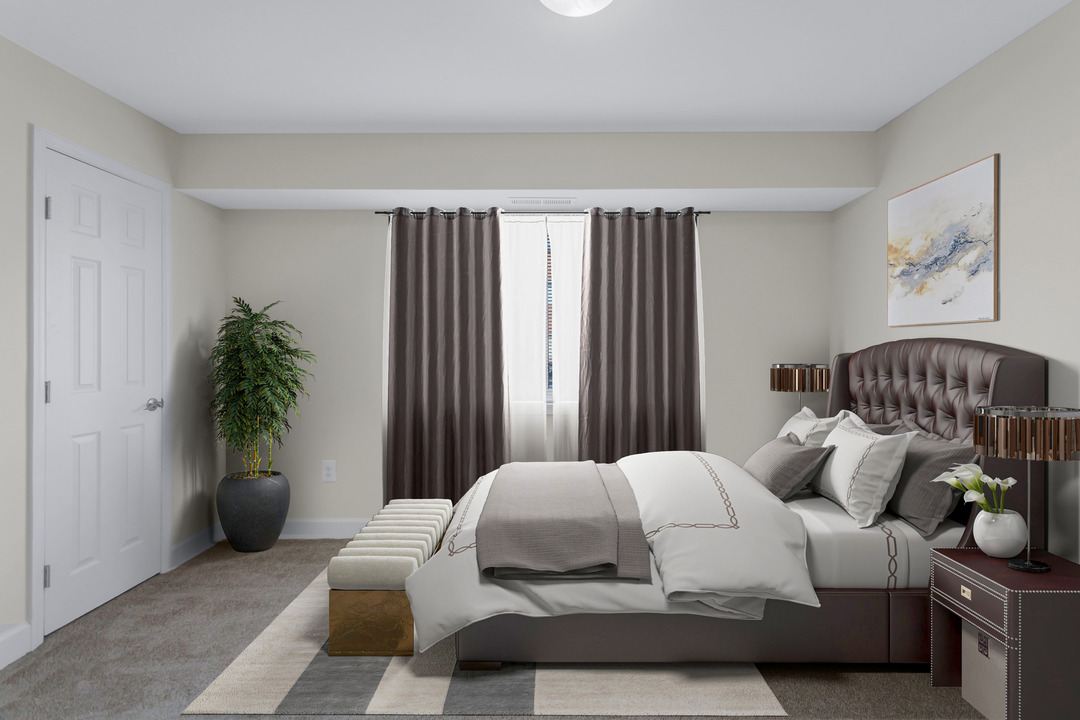 Washington Square Apartments Image 6
