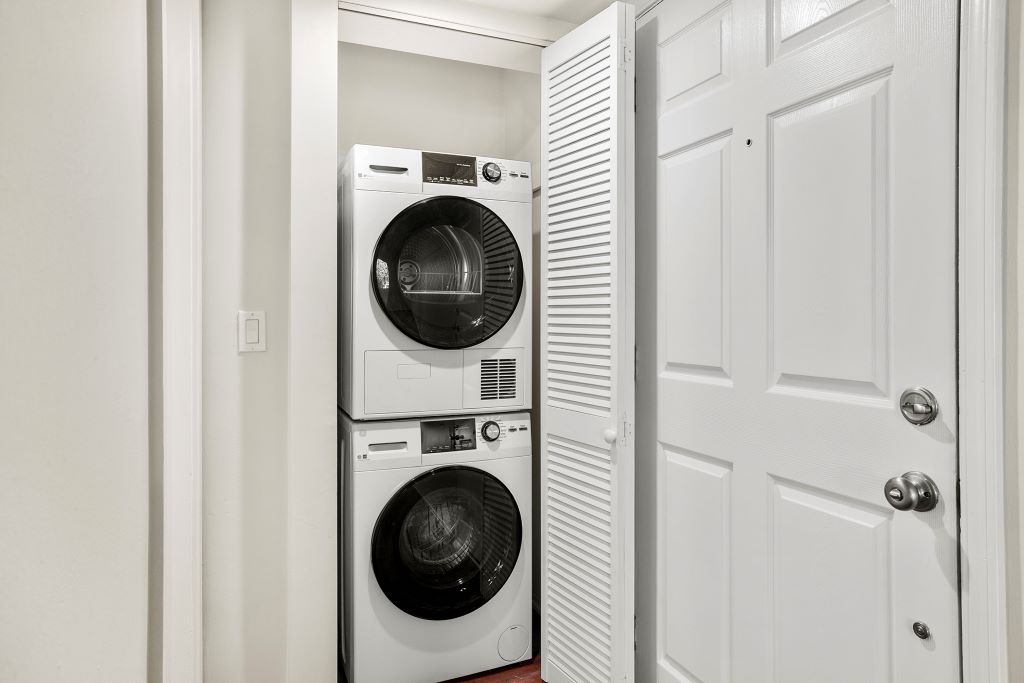 Jaclyn Terrace Image 1