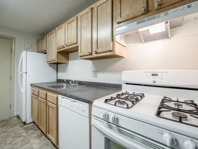 Lowell Arms Apartments Image 8