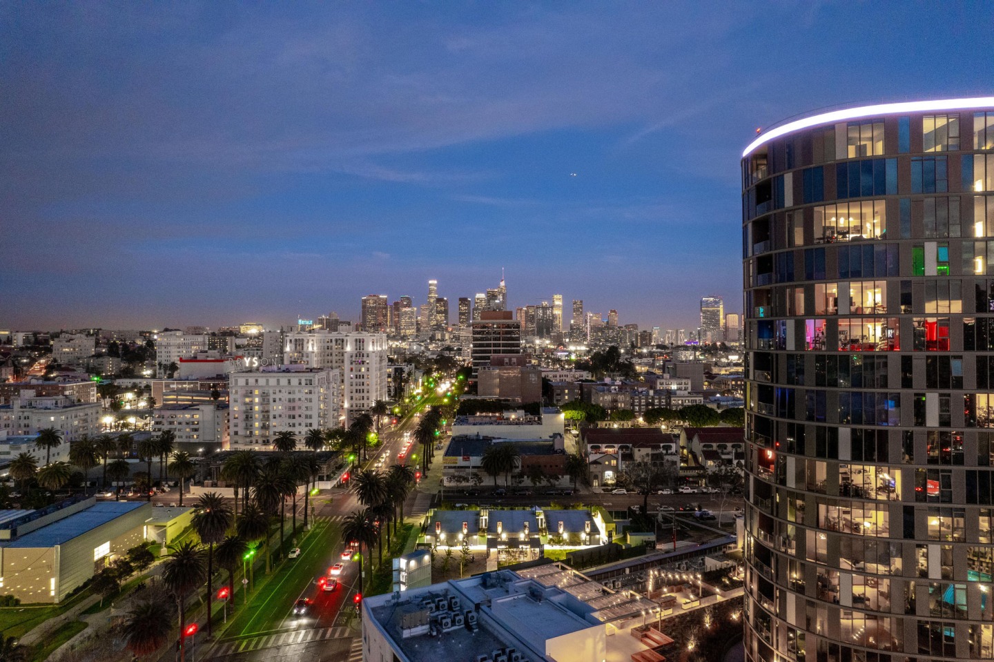 Kurve on Wilshire Image 43