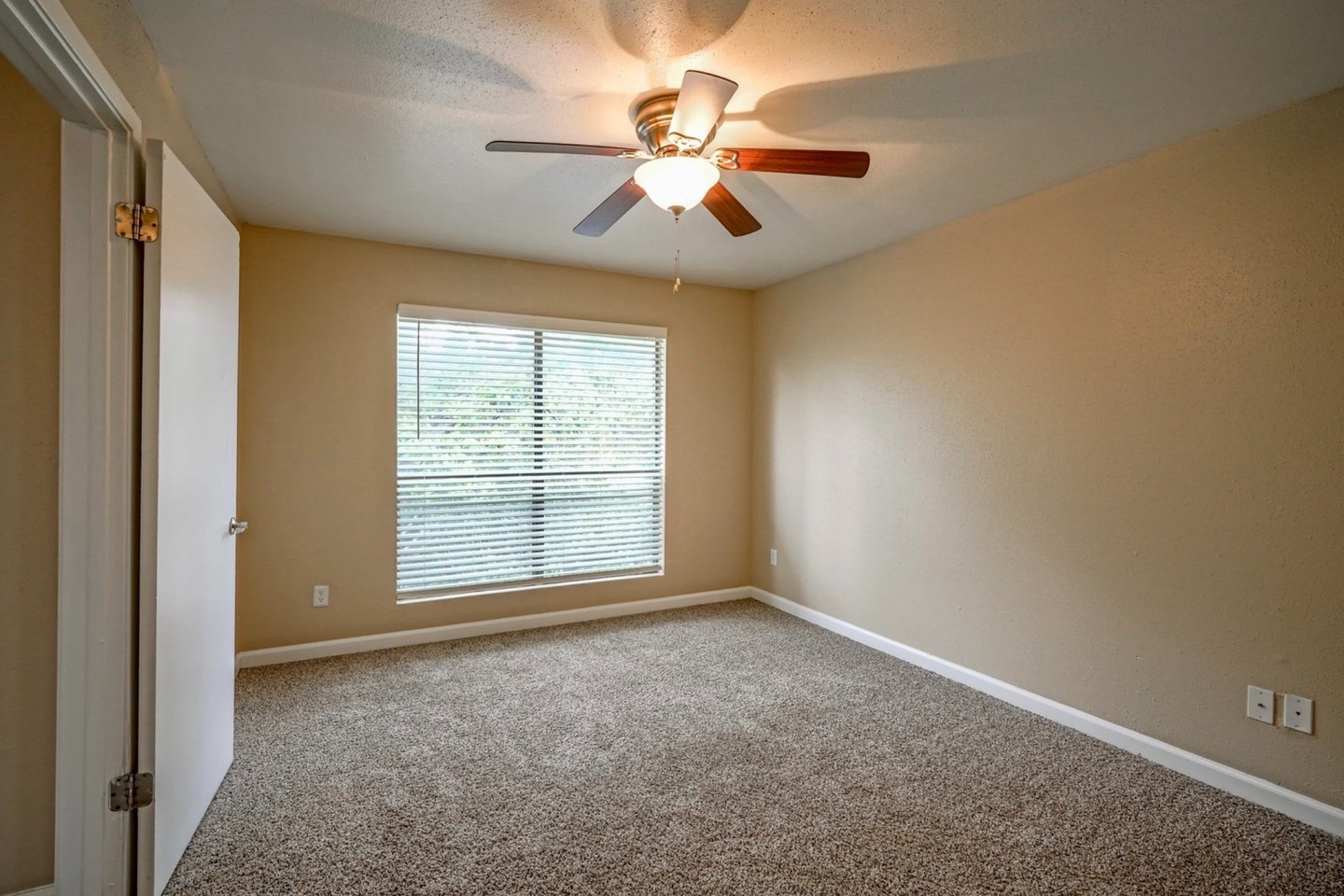 Silverado Apartments Image 33