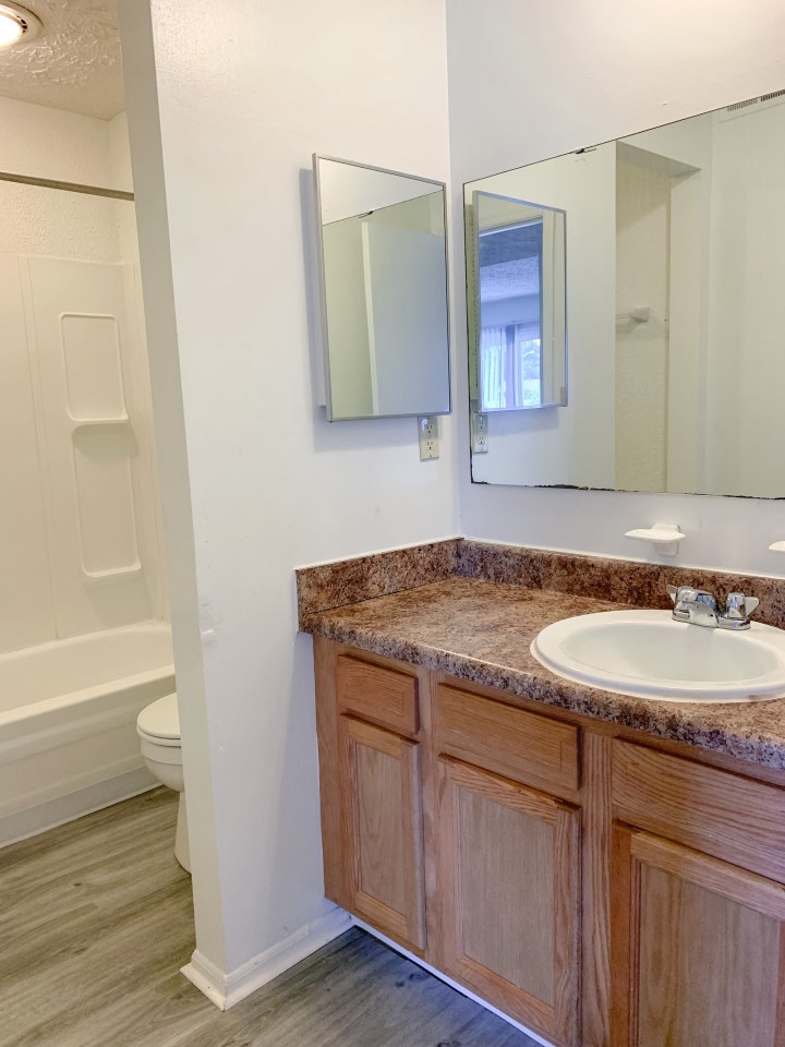 Waterstone Place Apartments Image 6