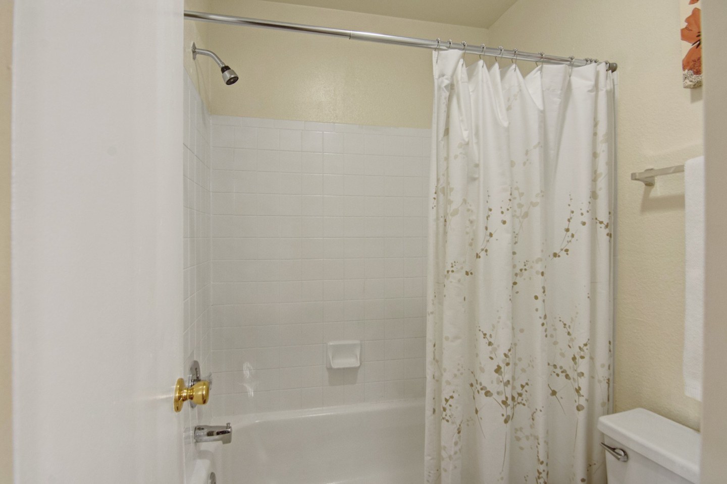 Atrium Court Apartment Homes Image 12