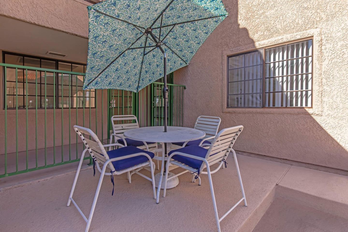 Broadmoor Apartments Image 17