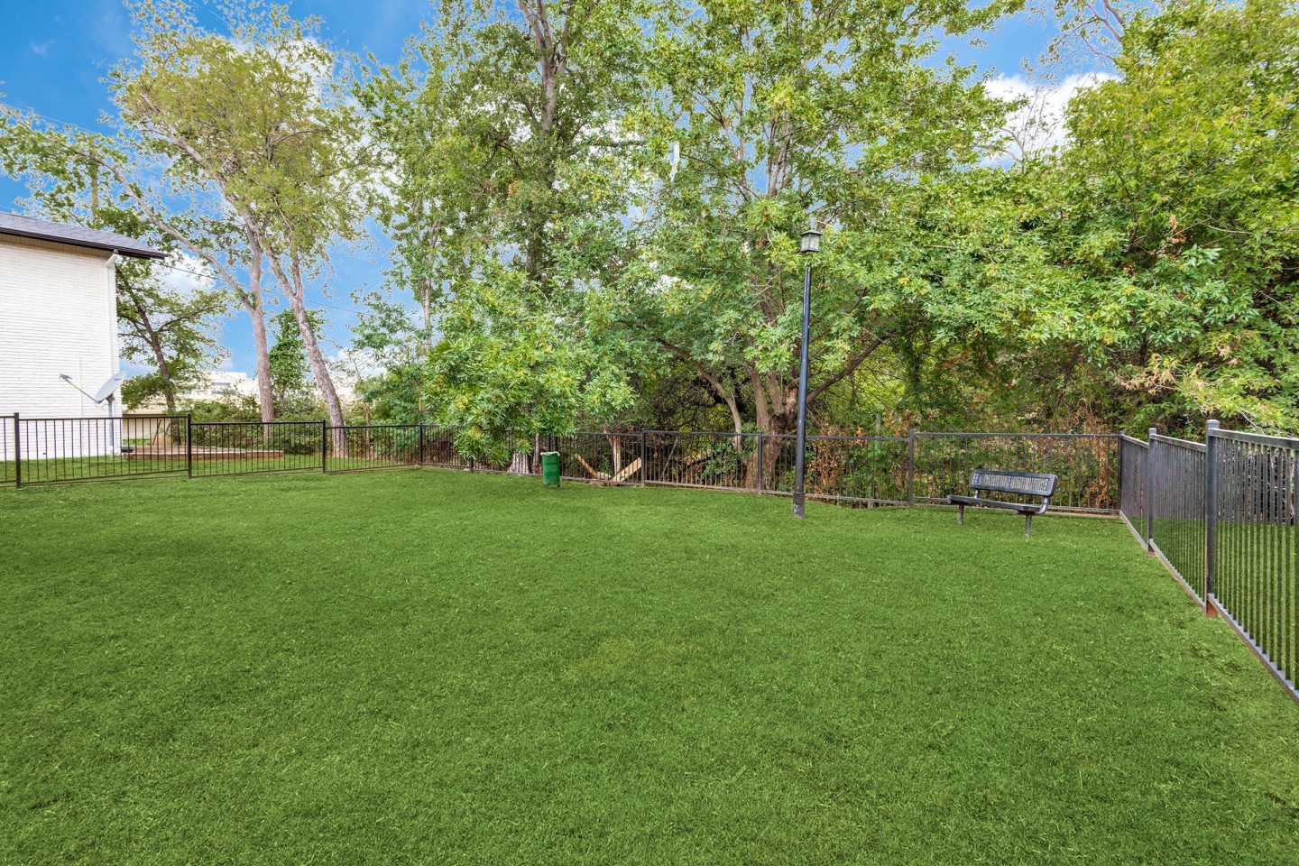 Tree Top Apartments Image 17