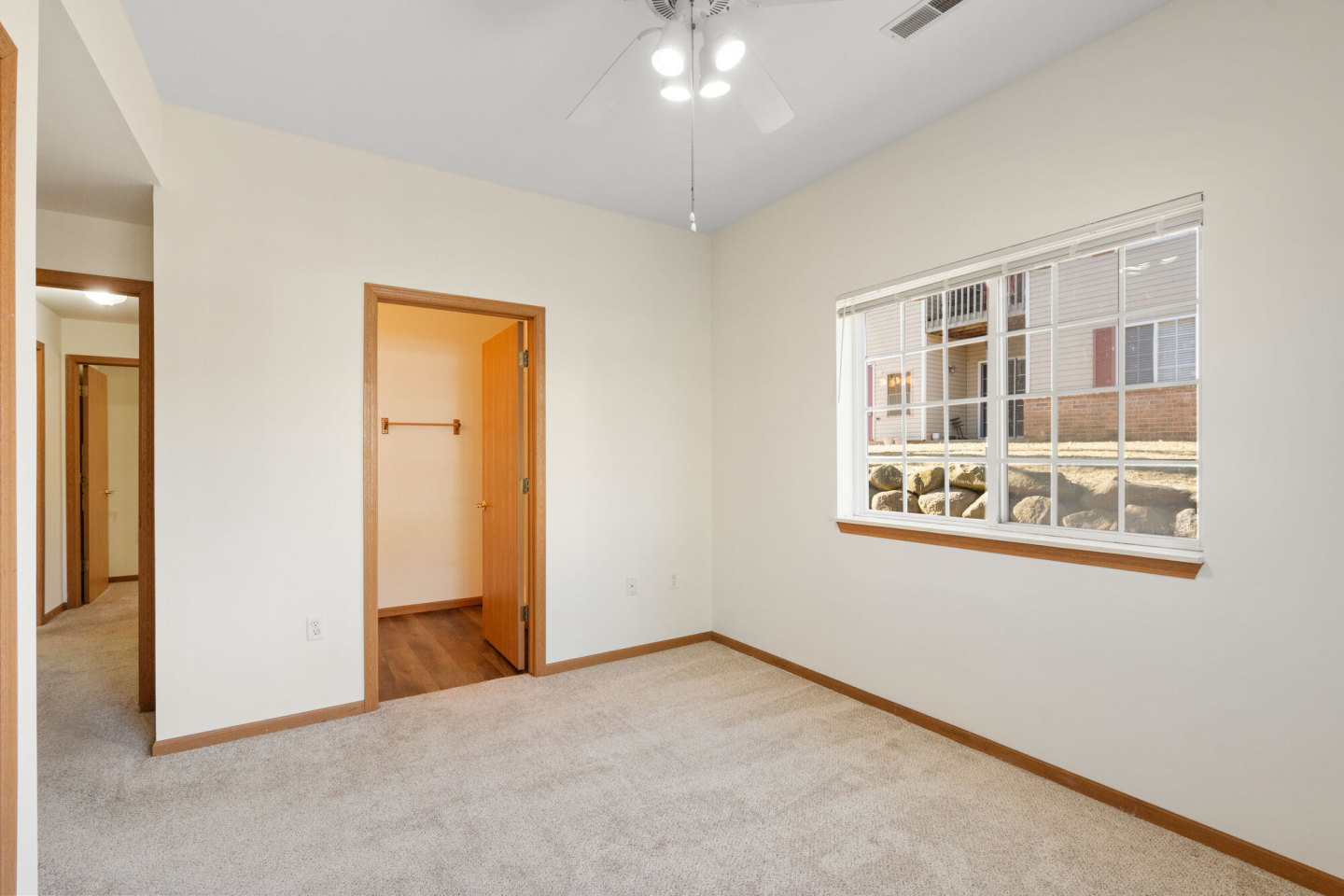 The Viroqua at Pine Ridge Apartments Image 13