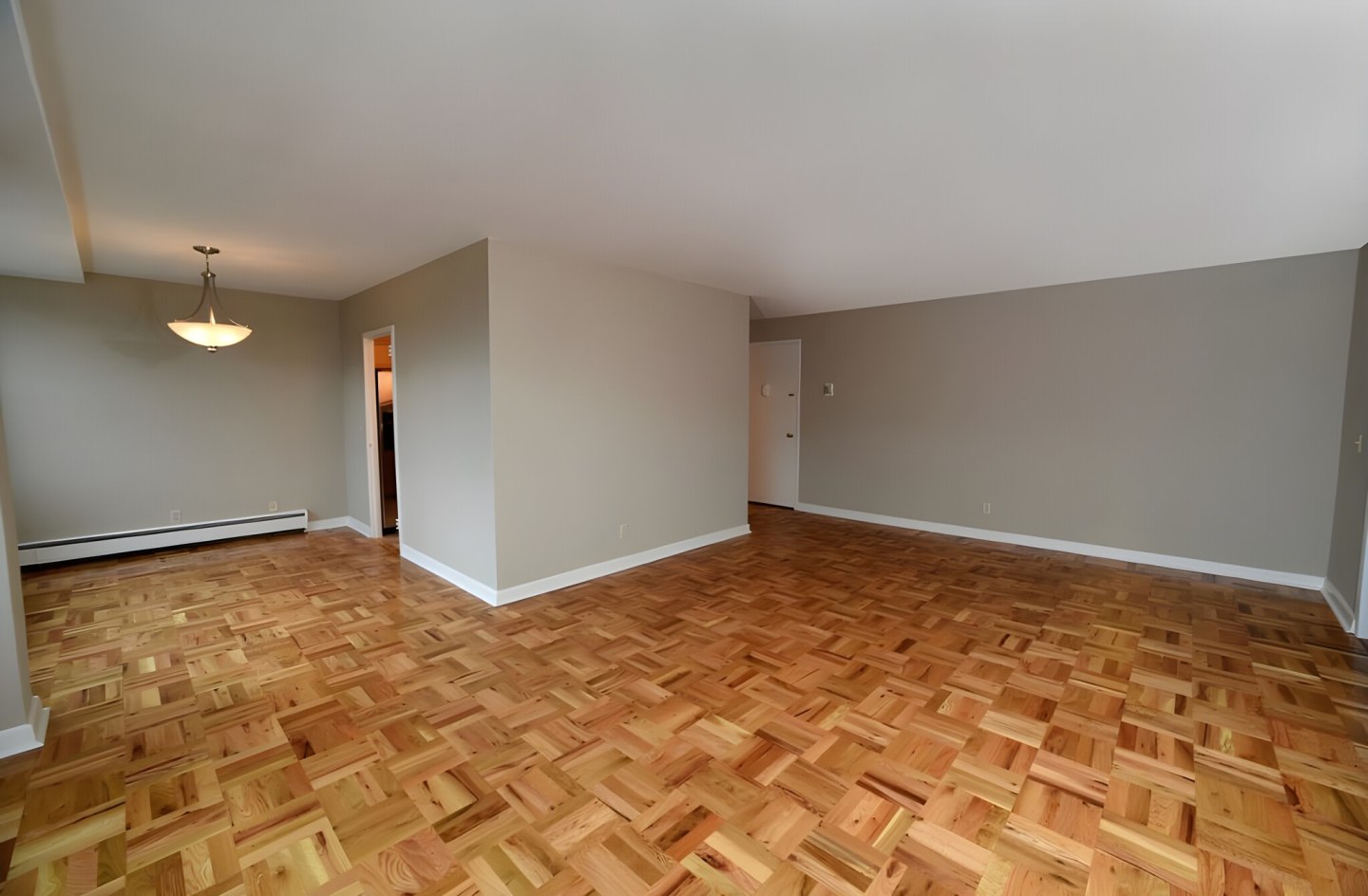1600 East Avenue Apartments Image 23