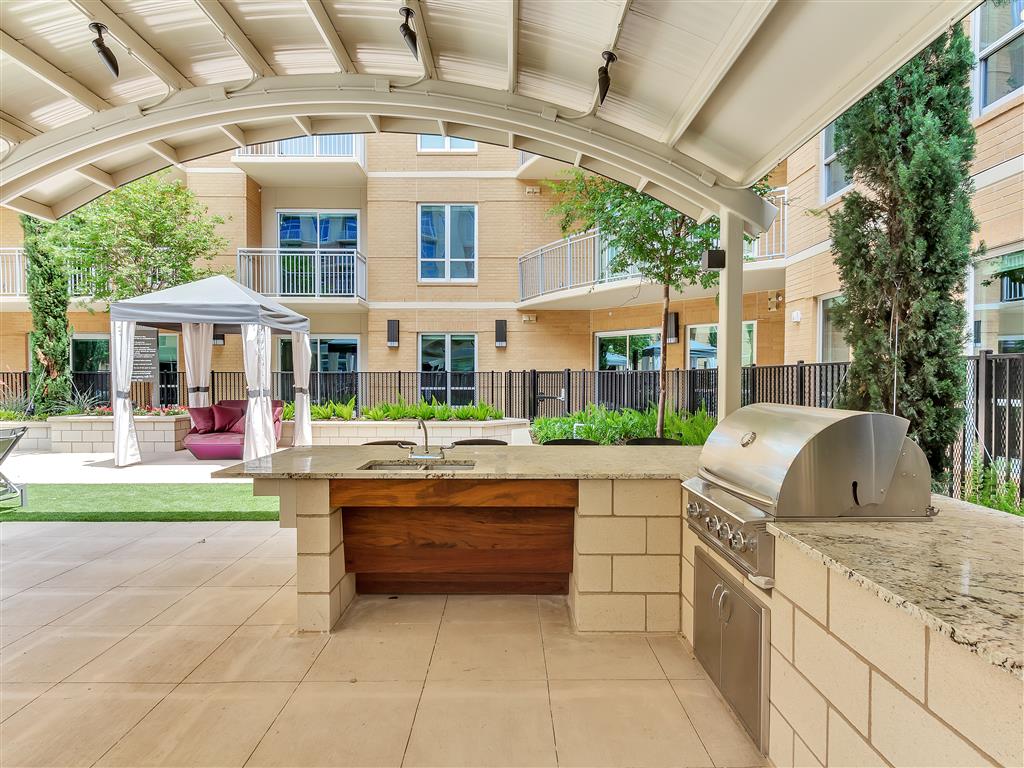 Preston Hollow Village Image 37