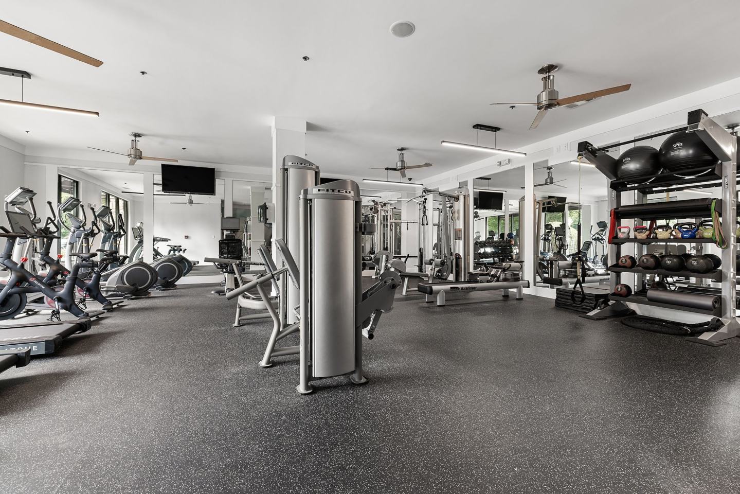 The Regency at Johns Creek Walk Image 10