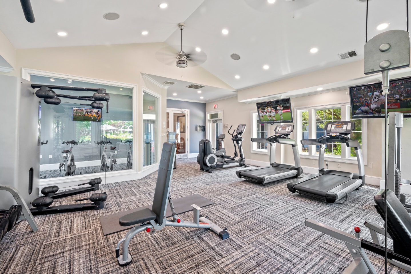 Hideaway at Greenbrier Luxury Apartments Image 17
