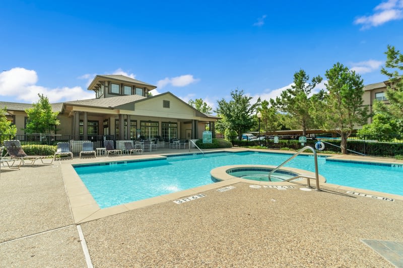 Falcon Lakes Image 28