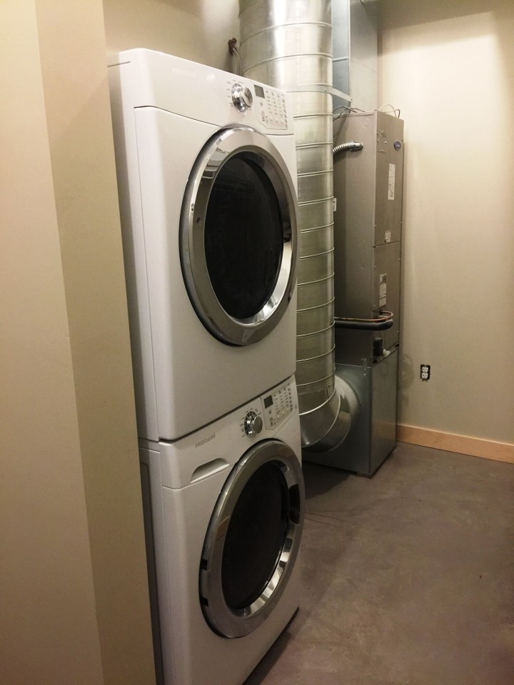 501 Brady Image 17