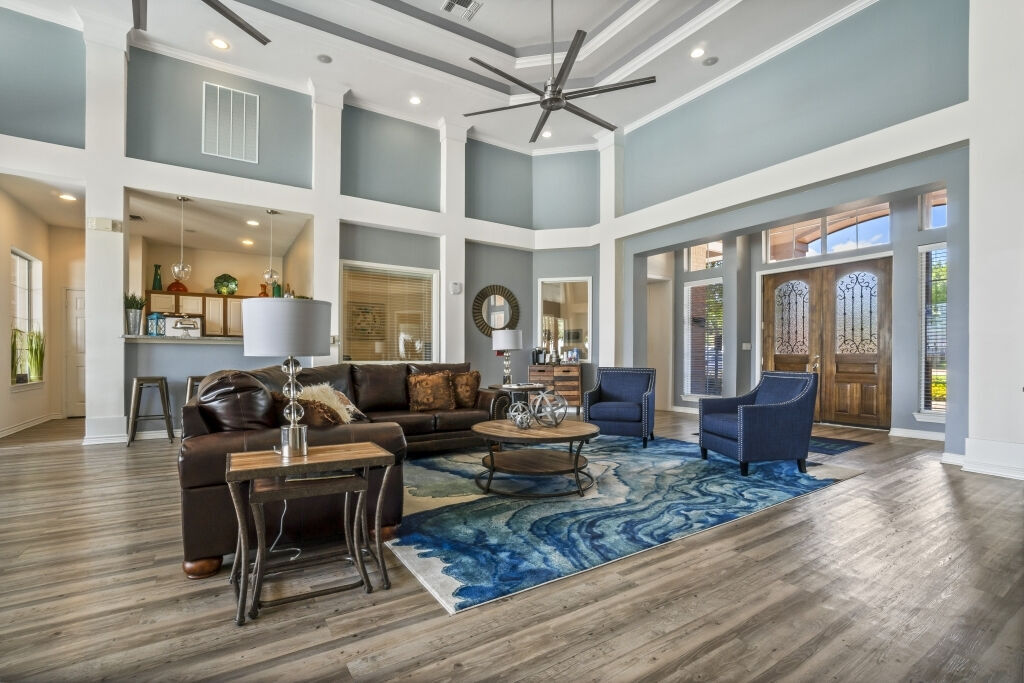 Blue Lake Villas Image 26