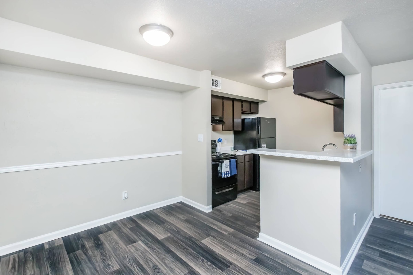 Windmill Terrace Apartment Homes Image 32