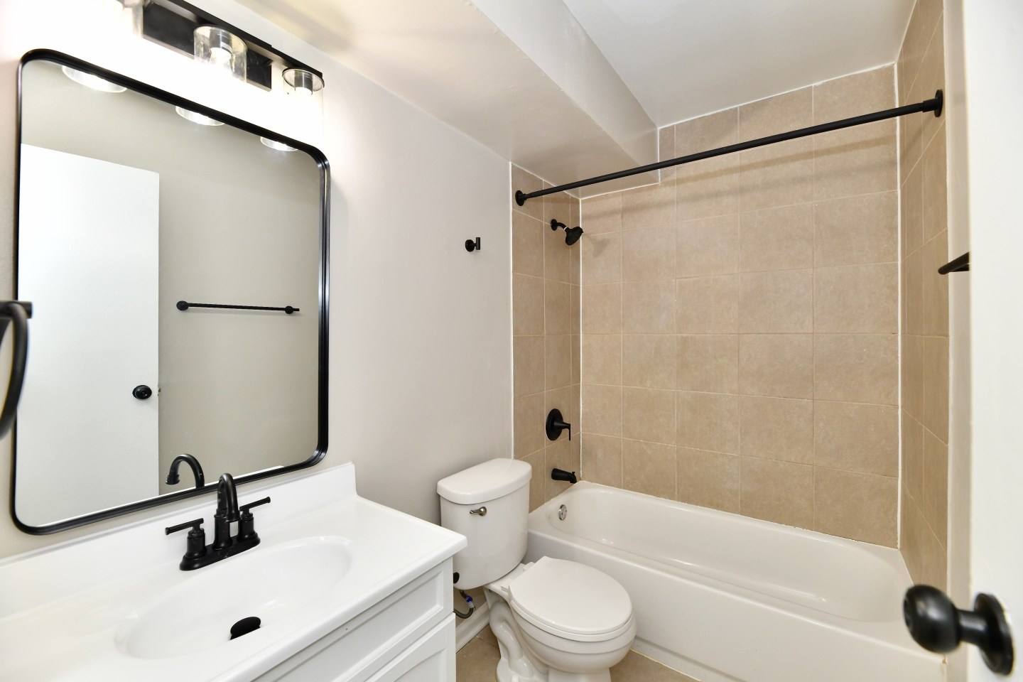 Cedars Apartments Image 12