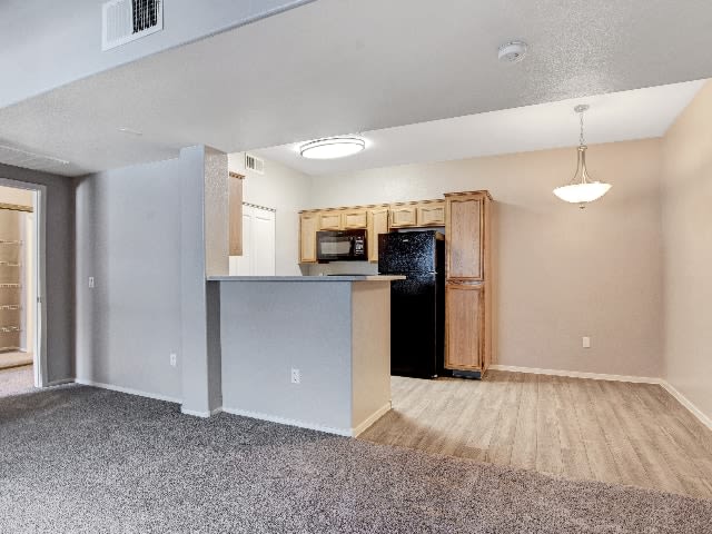 Tierra Villas at Lone Mountain Image 29