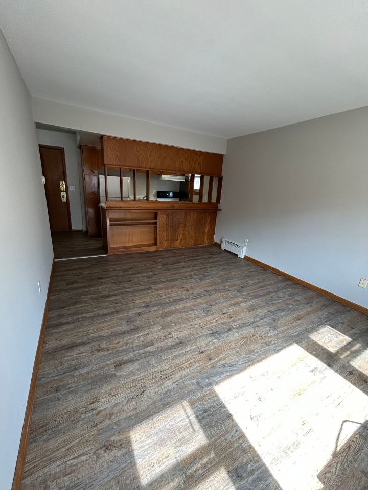 424 W 24th Street Image 5