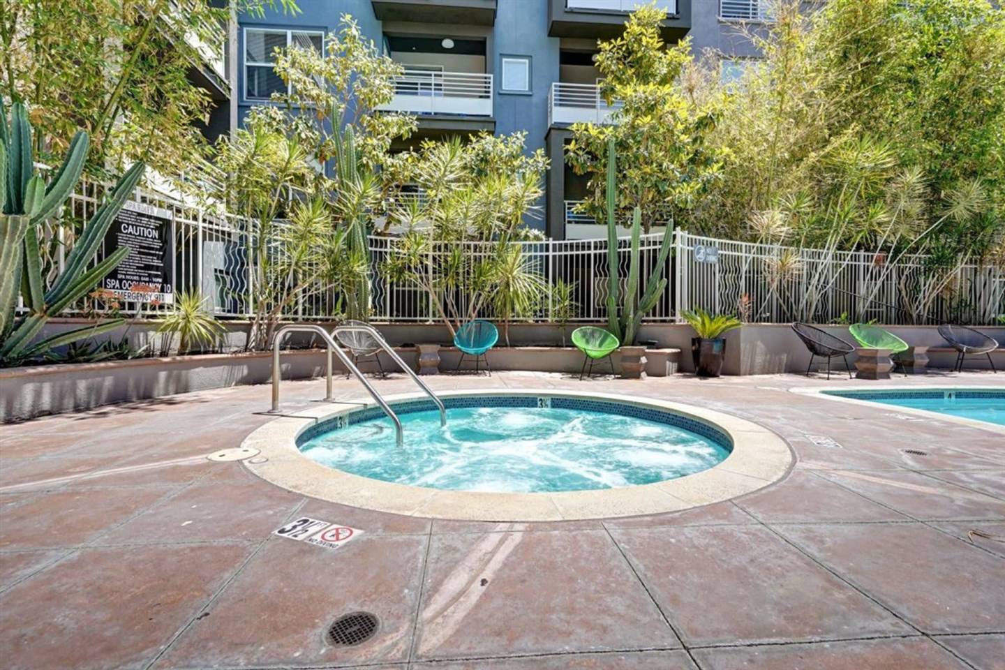 Stadium House Apartments Image 18